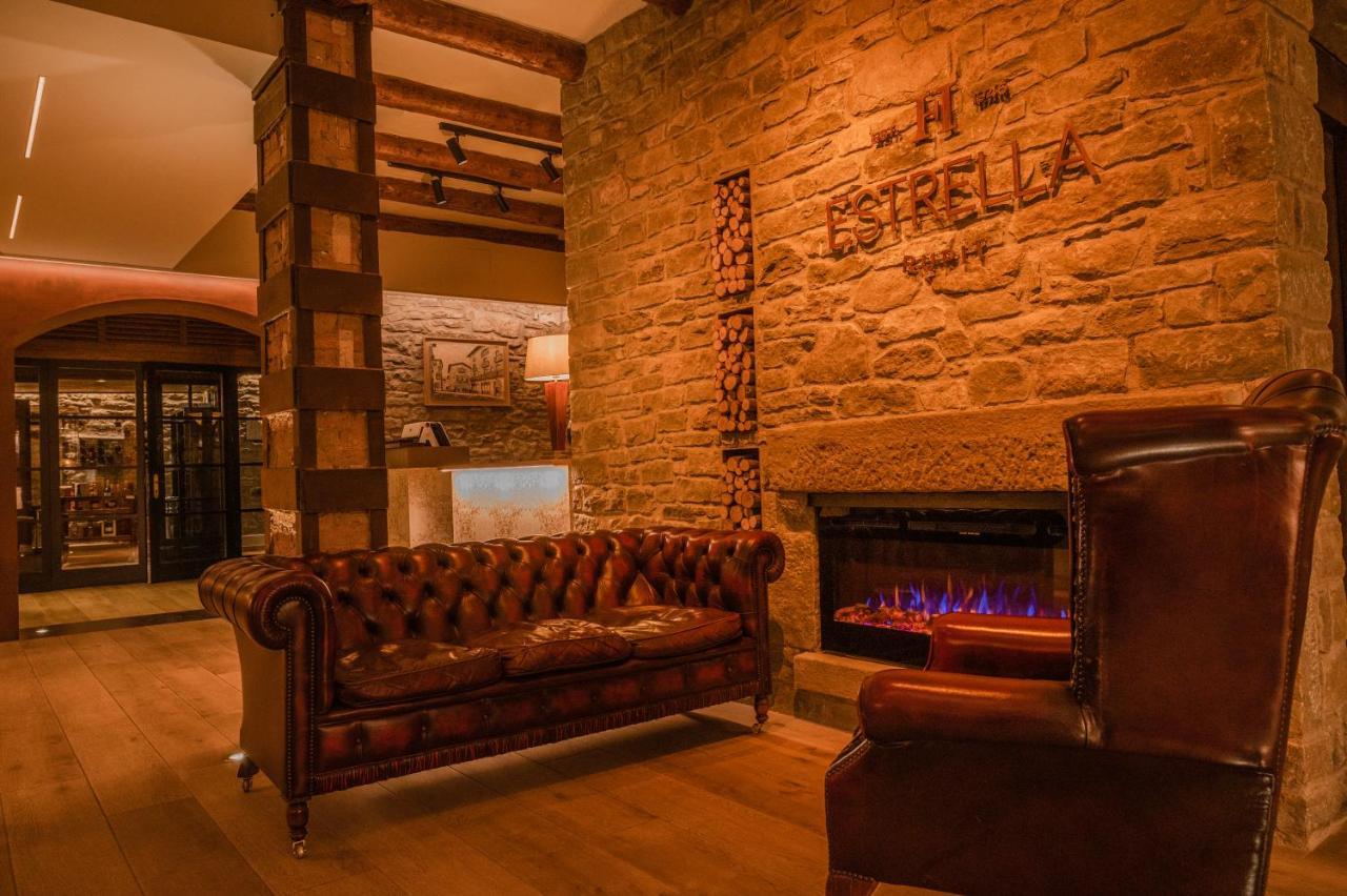 Hotel Hostal Estrella Rupit Kültér fotó
